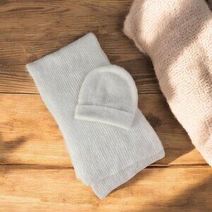 Brand New Hat & Scarf Set